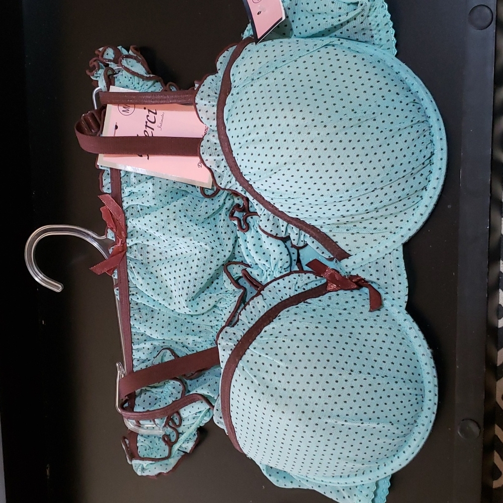 NWOT bra/panties set